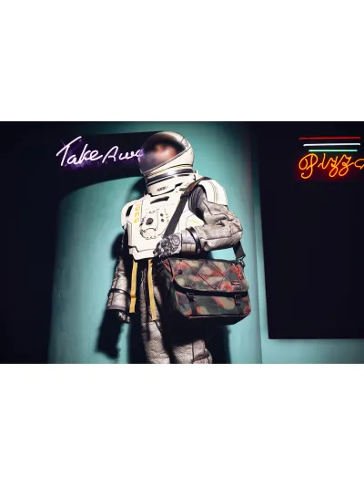 Eastpak - Delegate + / Outsite Camo - Uniszex oldaltáska