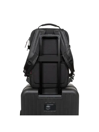Eastpak - Tecum M / CNNCT Top Black - Uniszex hátizsák