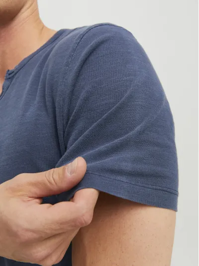 Jack & Jones - Split Neck - Férfi póló