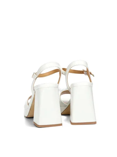 Mustang - Magassarkú Női szandál