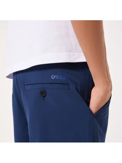 Oakley - Utility Chino - Elegáns Férfi rövidnadrág
