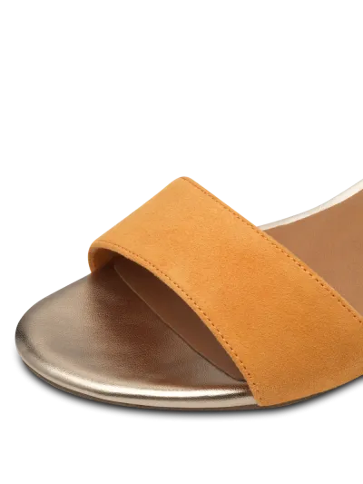 Tamaris - Magassarkú Bőr Női Szandál