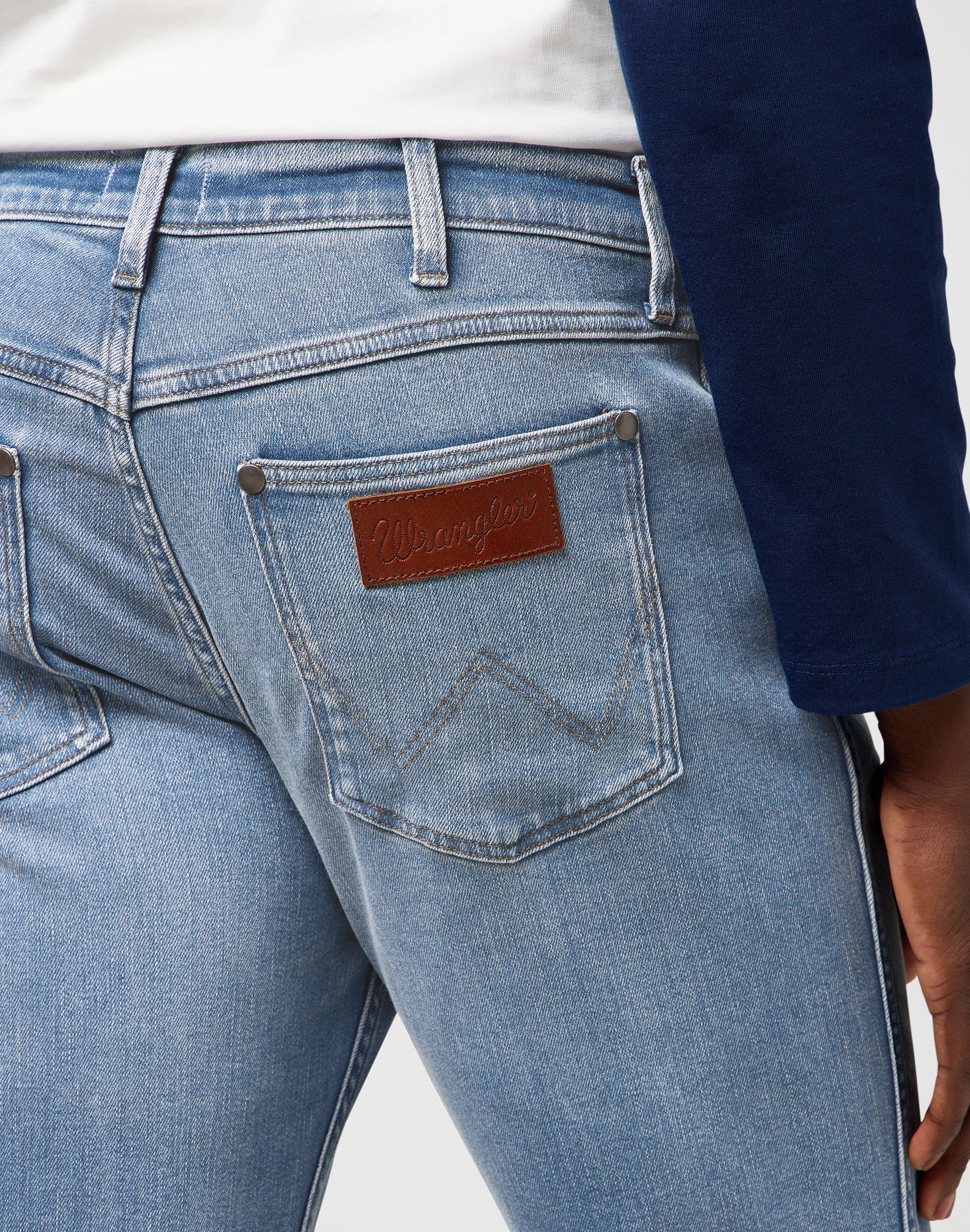 Wrangler - GREENSBORO / GREY LIGHT - Férfi farmernadrág