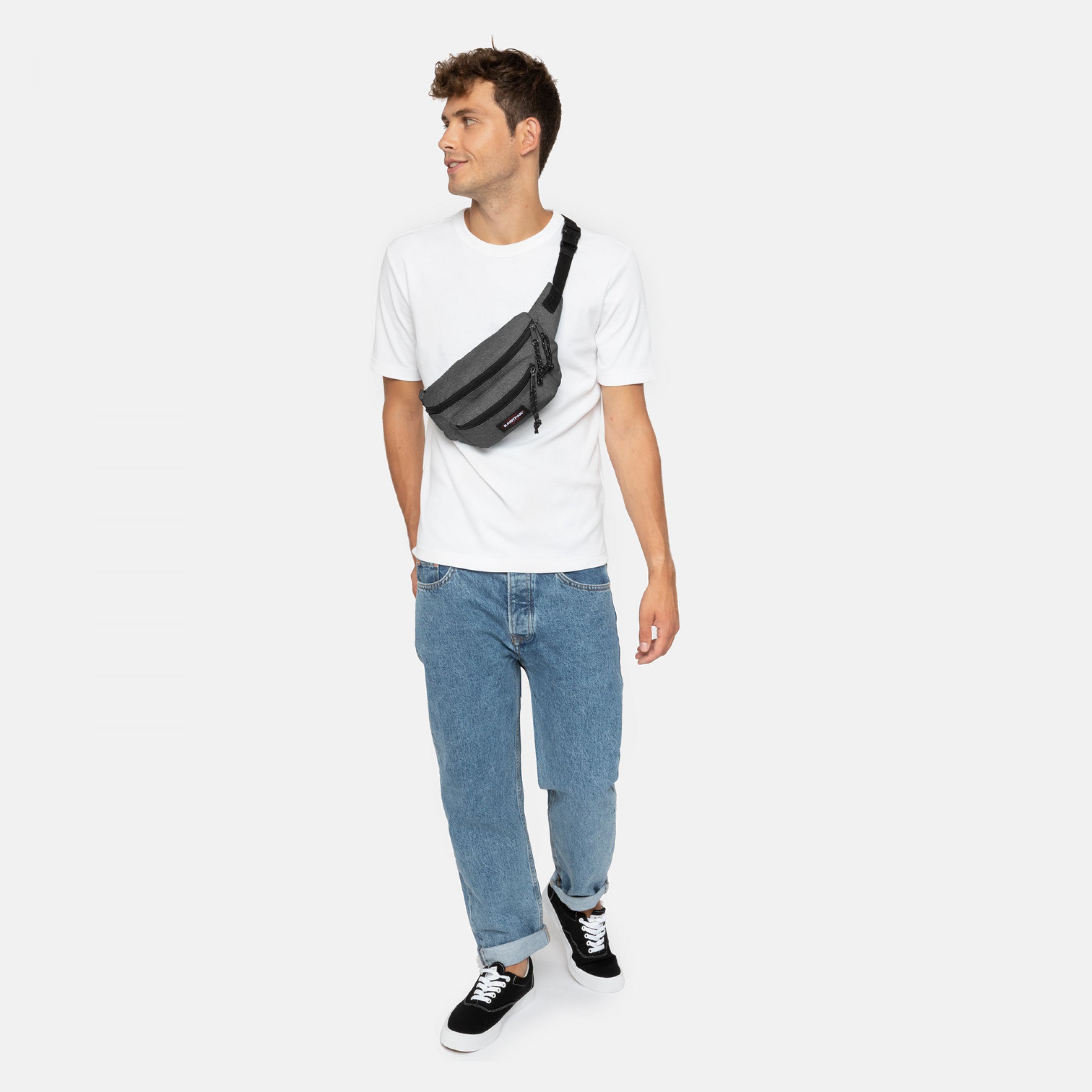 Eastpak - Doggy Bag - övtáska