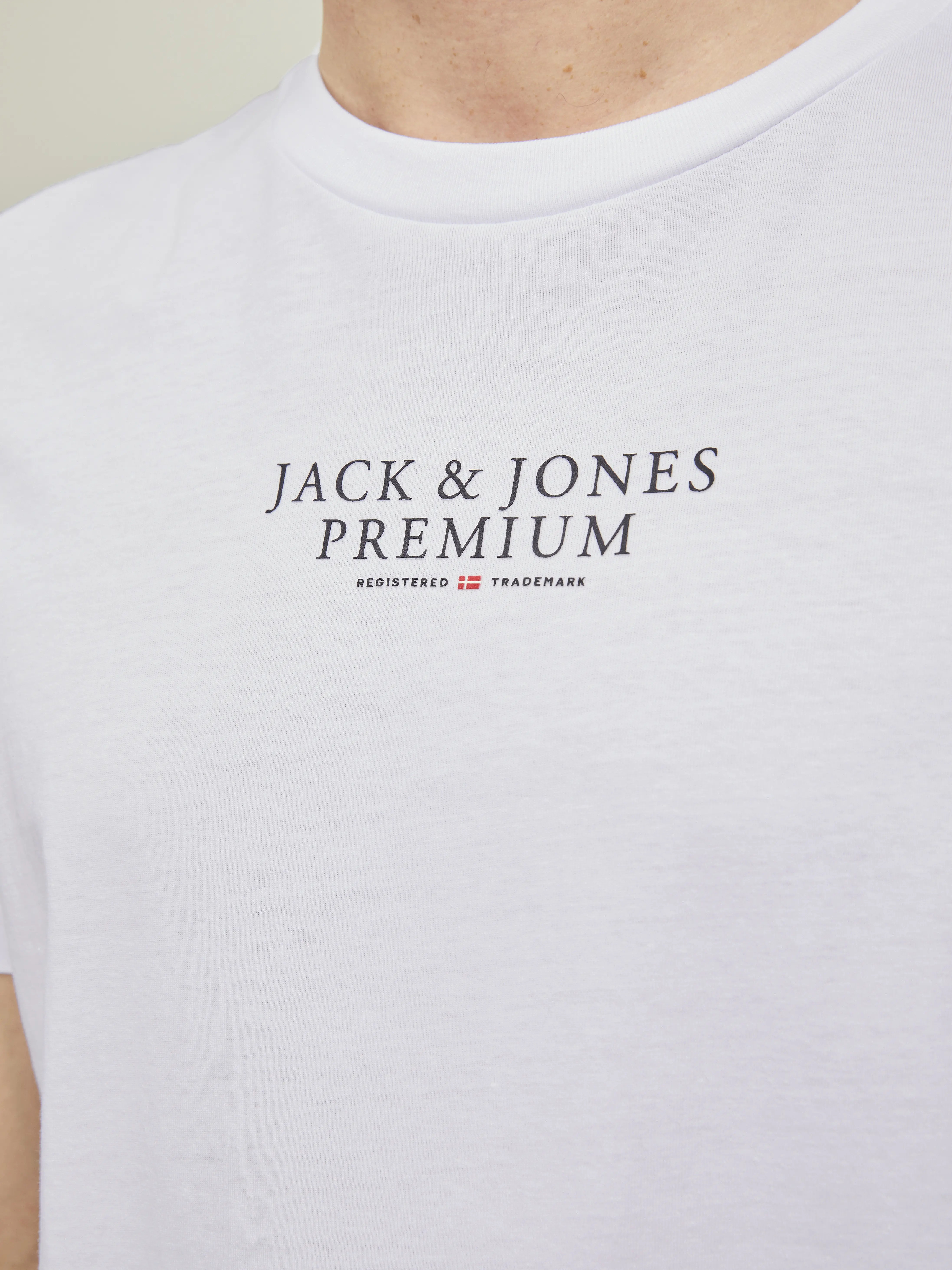 Jack & Jones - BLUARCHIE / White - Férfi póló
