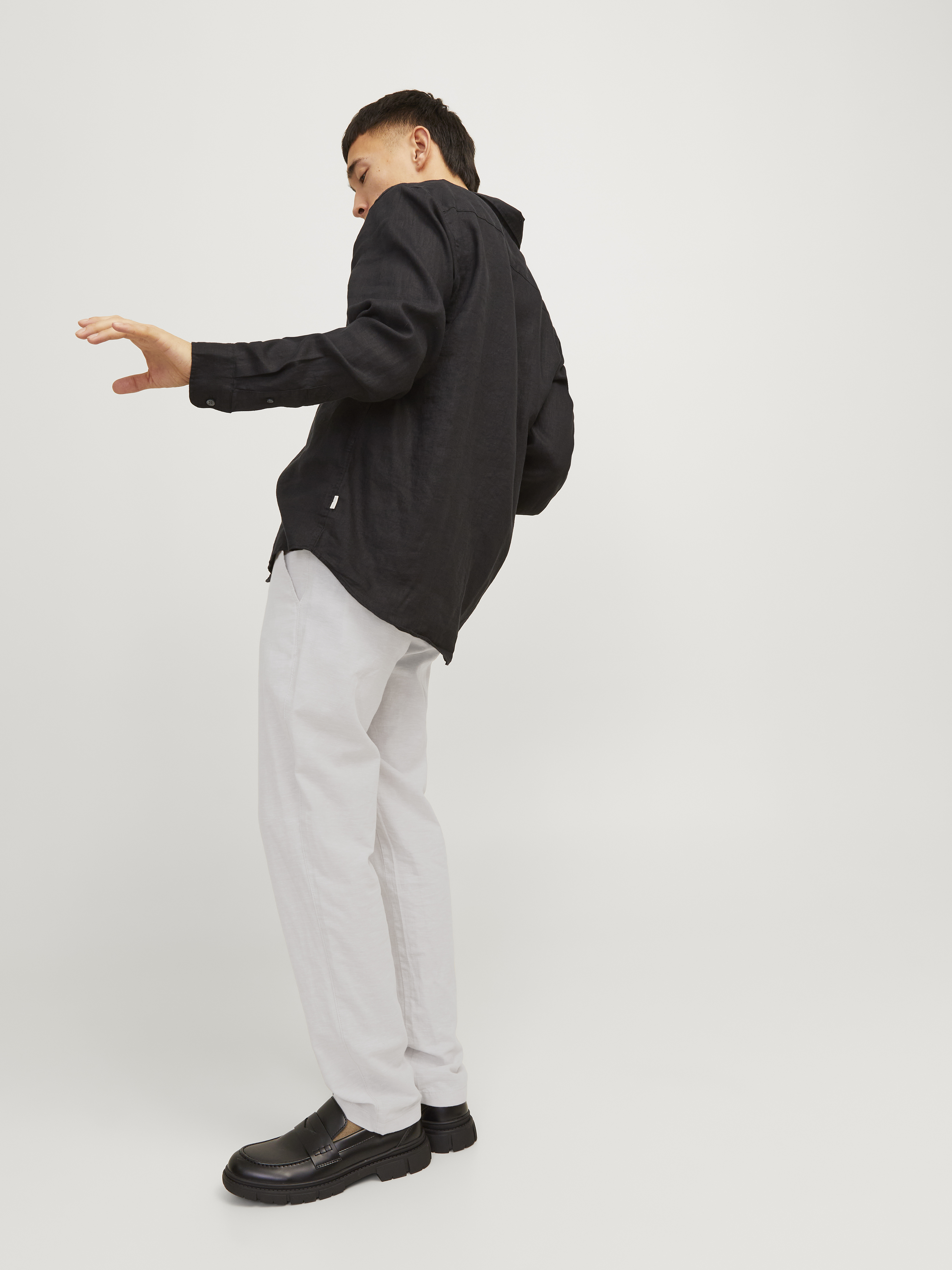 Jack & Jones - Stace Summer Linen / Crockery Melange - Férfi lenvászon nadrág Jack & Jones - Stace Summer Linen / Crockery Melange - Férfi lenvászon nadrág