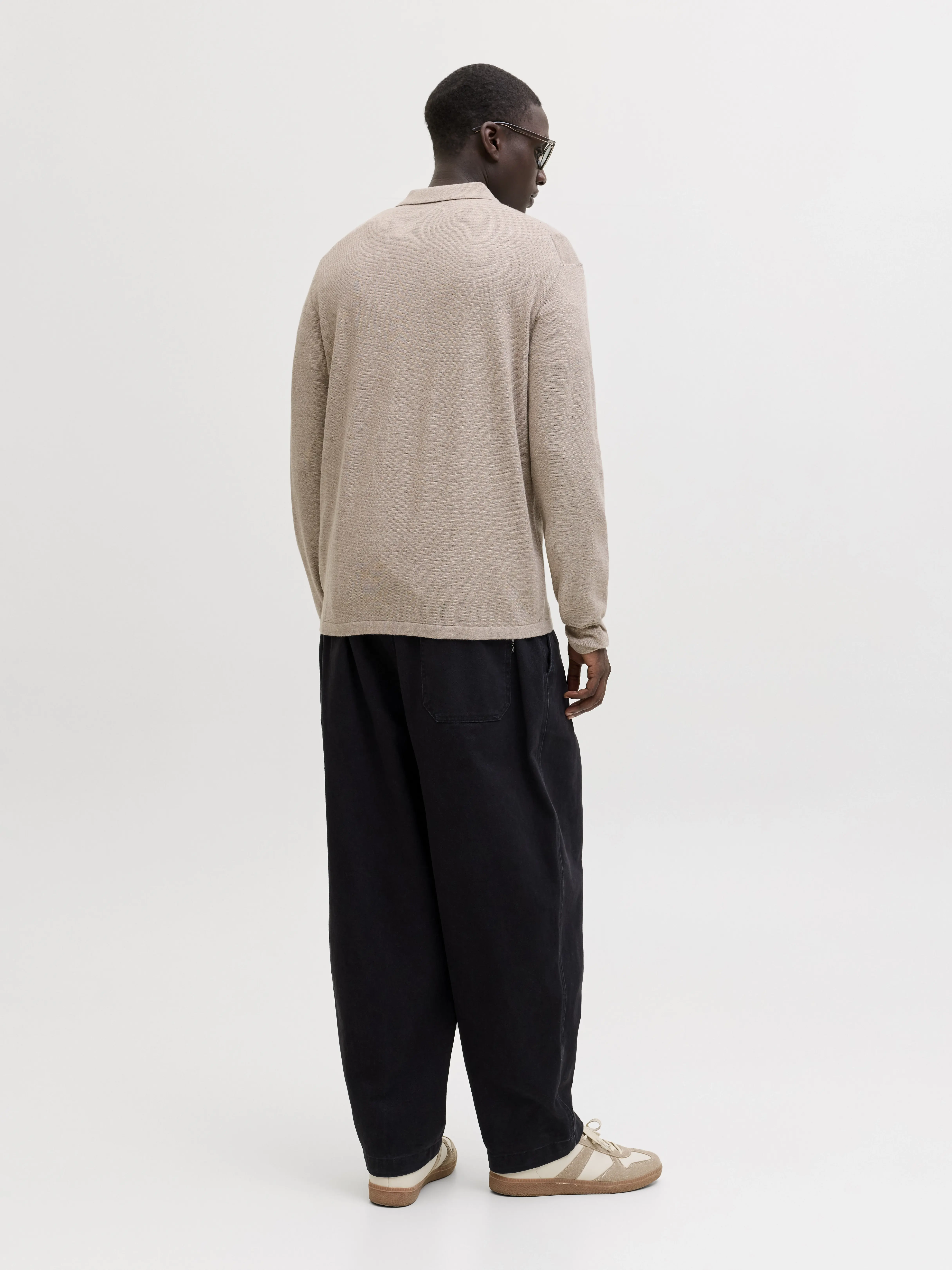 Jack & Jones - JLE / Brown - Elegáns Férfi pulóver