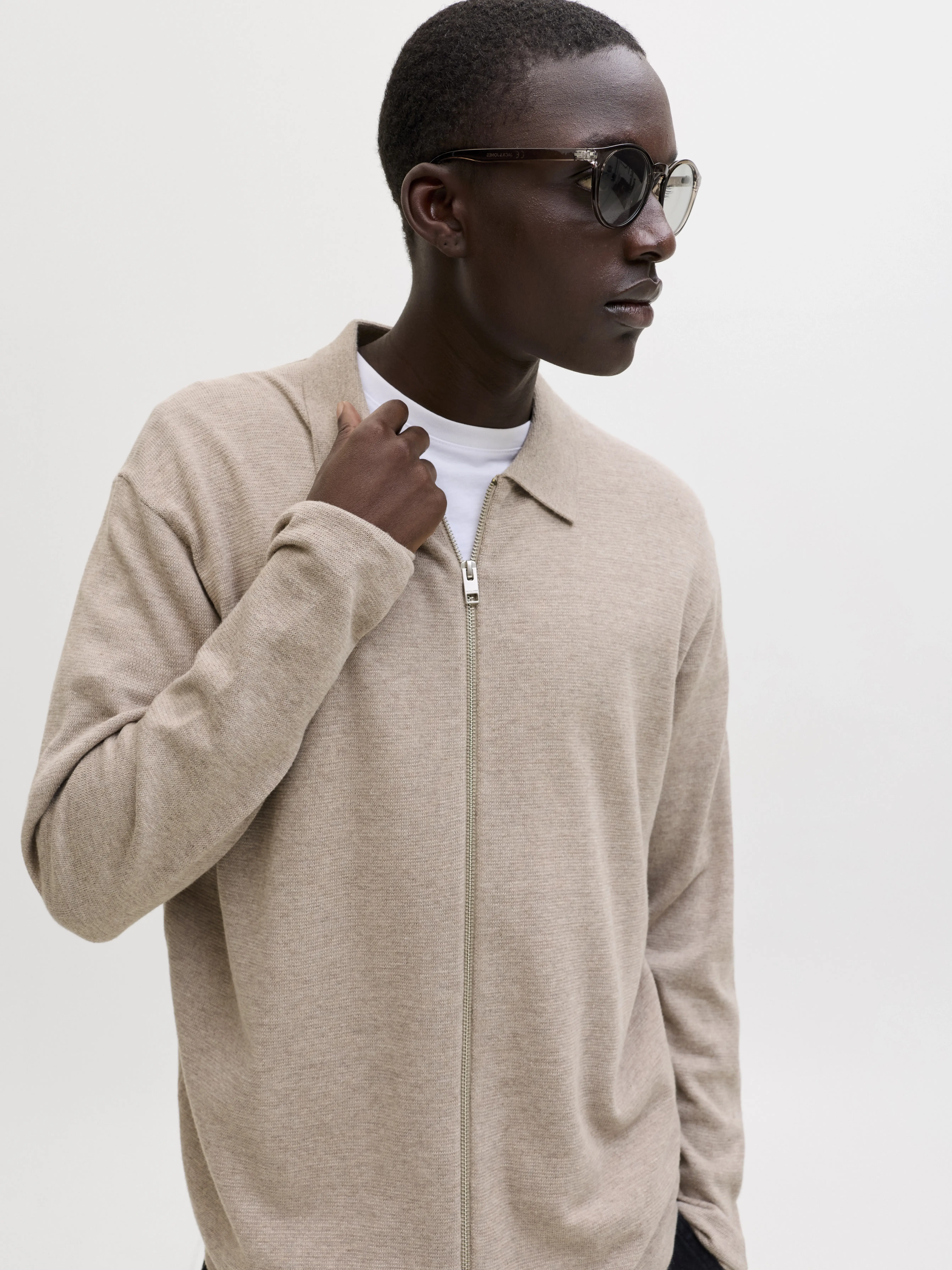 Jack & Jones - JLE / Brown - Elegáns Férfi pulóver