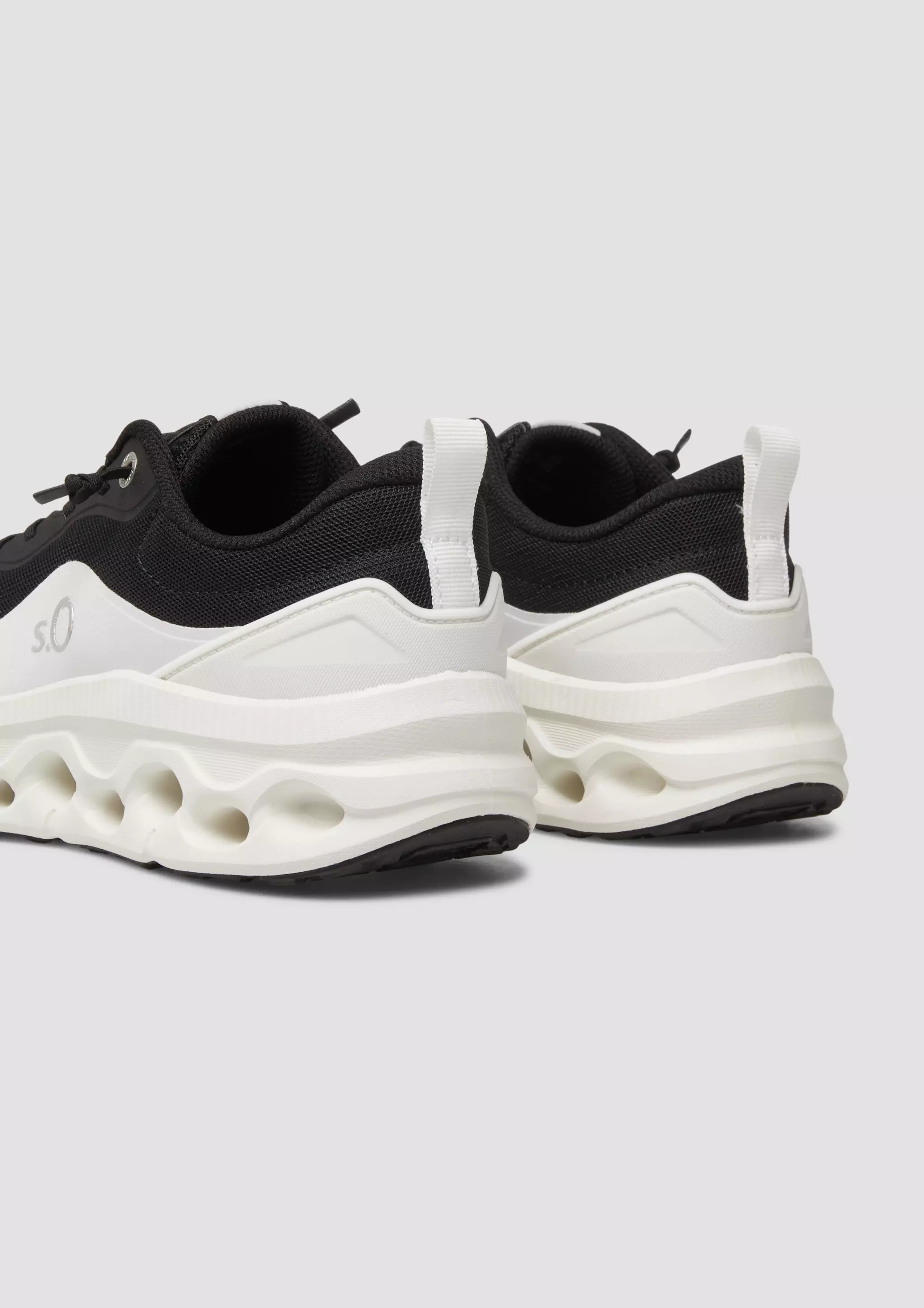 s.Oliver - Sneaker Női utcai cipő