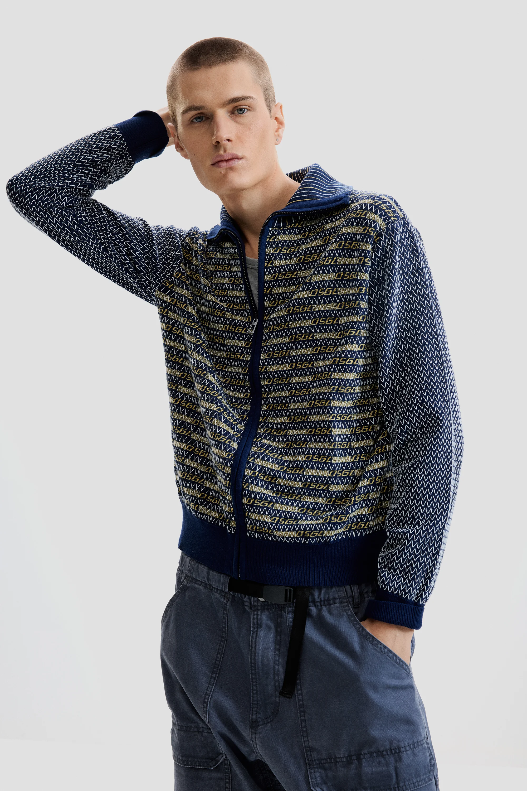 Desigual - RETRO DSGL - Elegáns Férfi pulóver