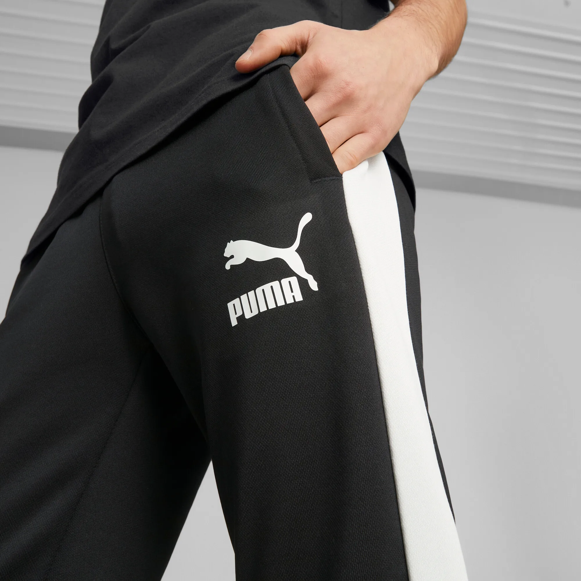 Puma - Iconic T7 Track Pants / Puma Black - Férfi melegítő nadrág