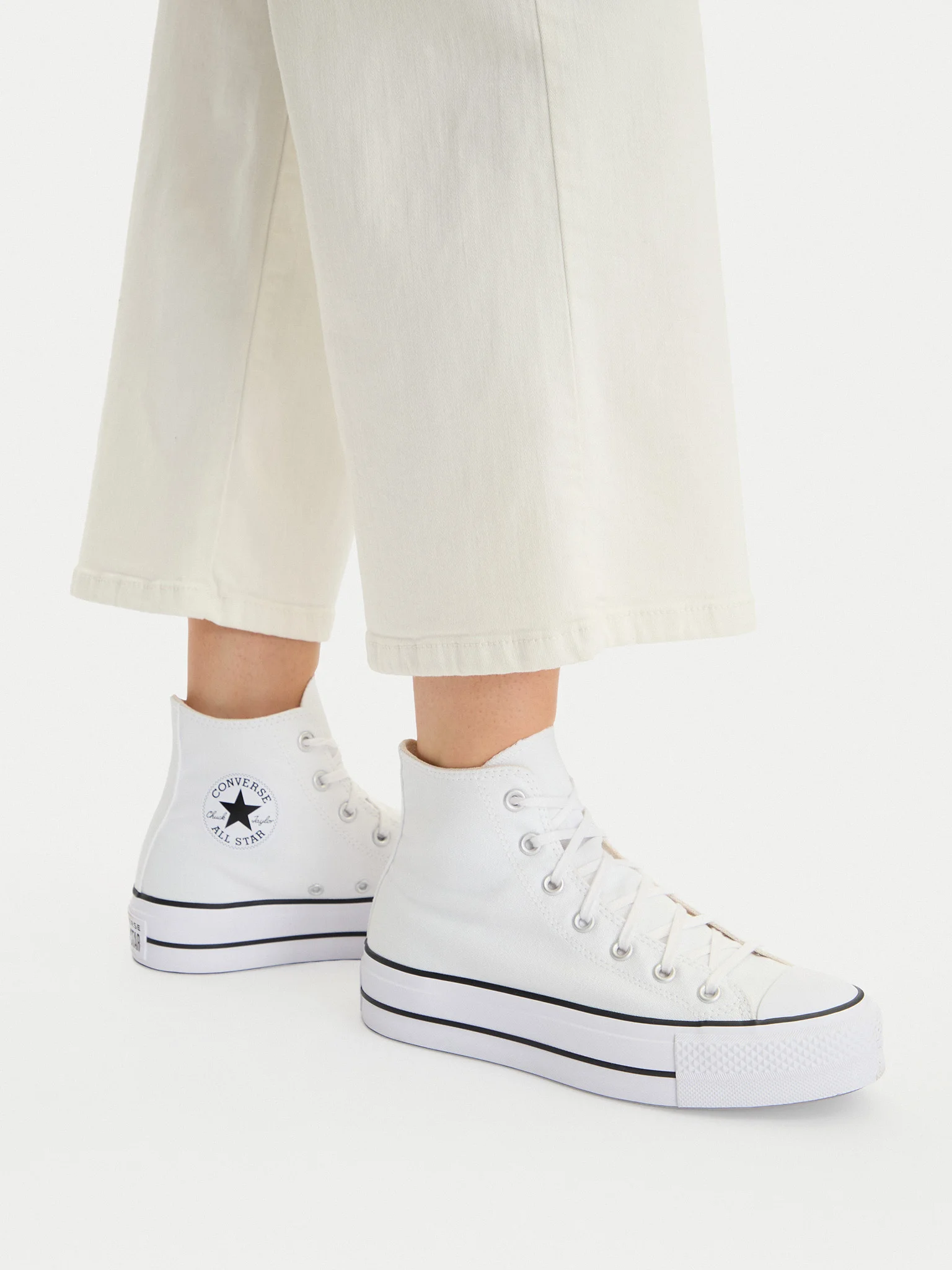 Converse - Chuck Taylor All Star Lift - Platformos Magasszárú Sneaker Női utcai cipő