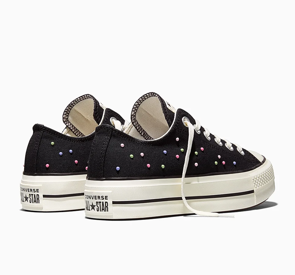 Converse - Chuck Taylor All Star Lift - Platformos Sneaker Női utcai cipő