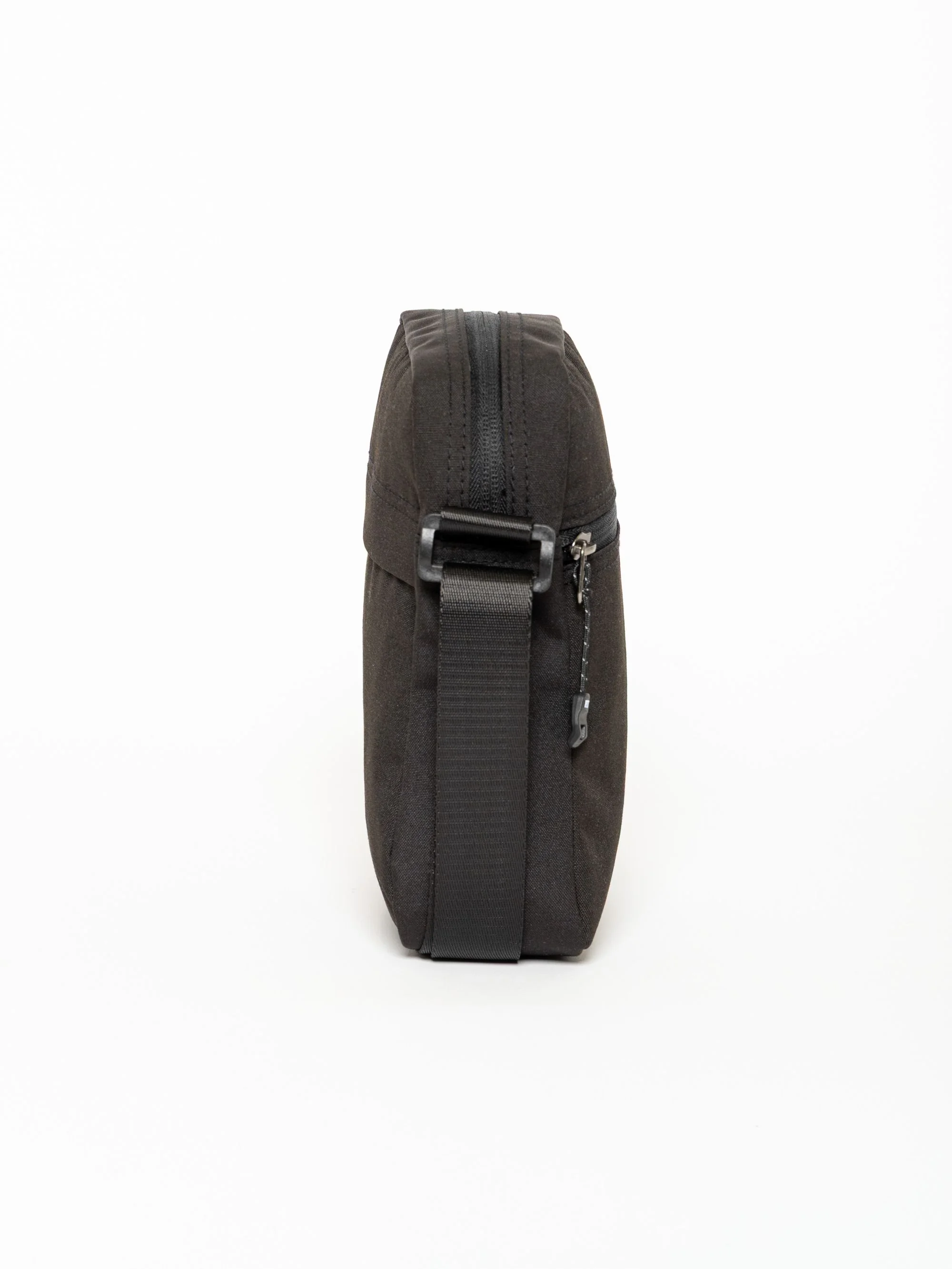 Heavy Tools - ETORP26 / BLACK - Férfi oldaltáska
