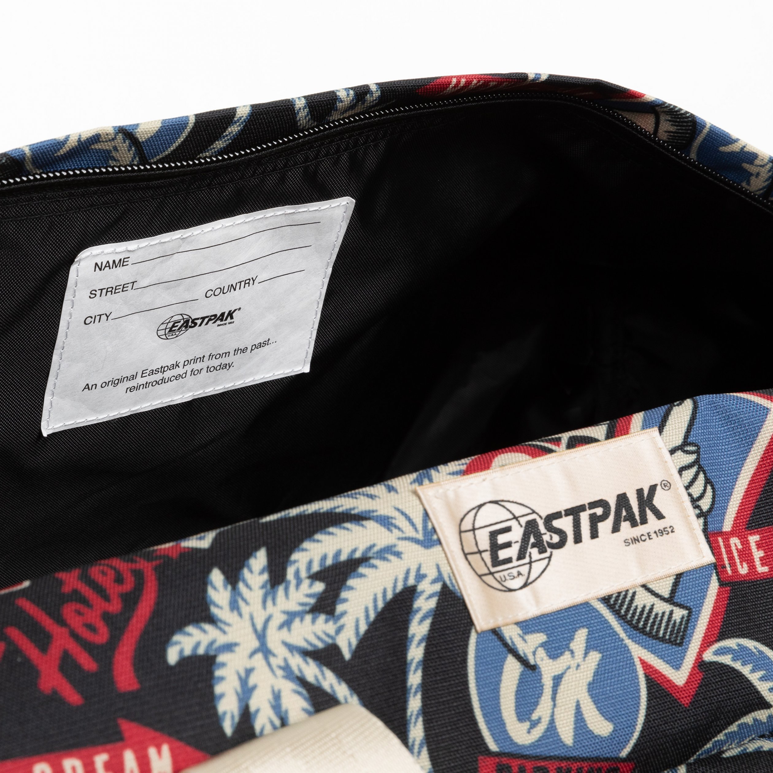 Eastpak - Duffelson / Road To Print - Uniszex sporttáska