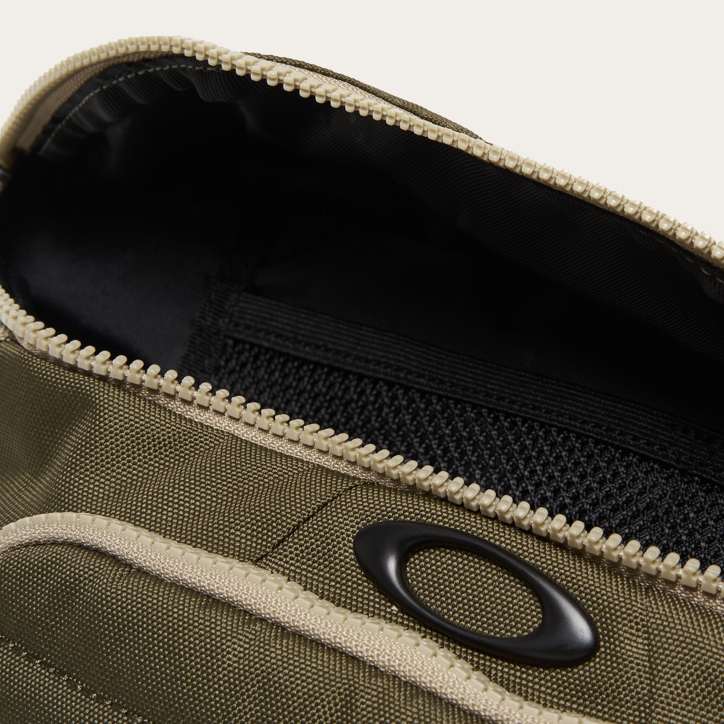 Oakley - Férfi övtáska