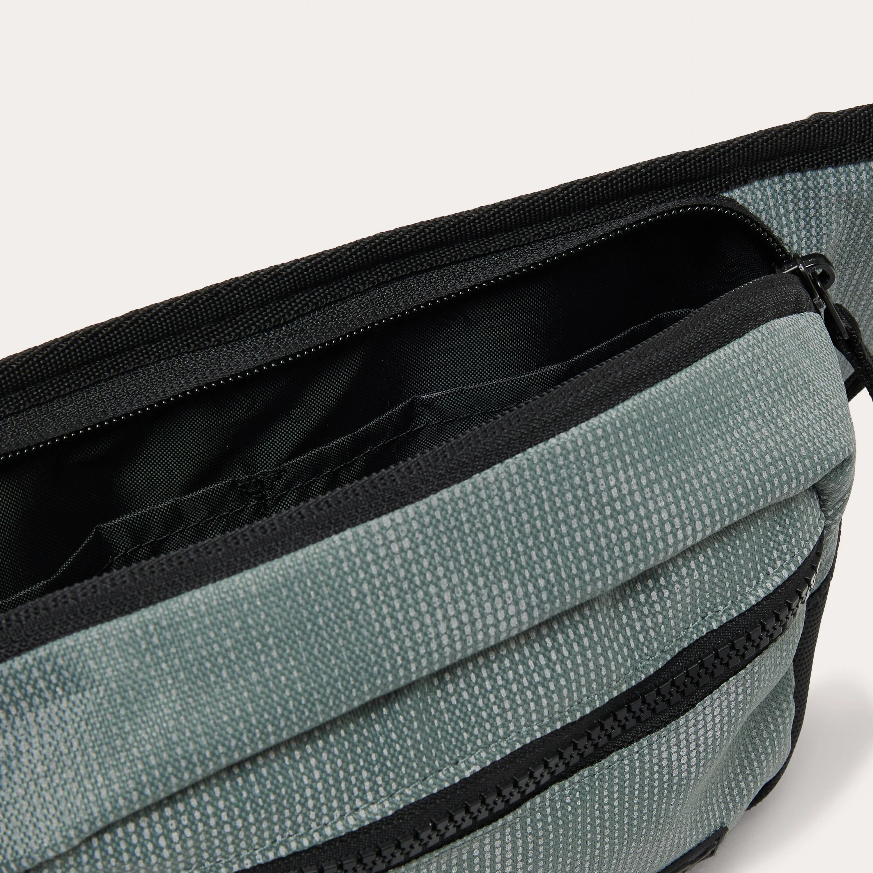 Oakley - Transit - Férfi övtáska