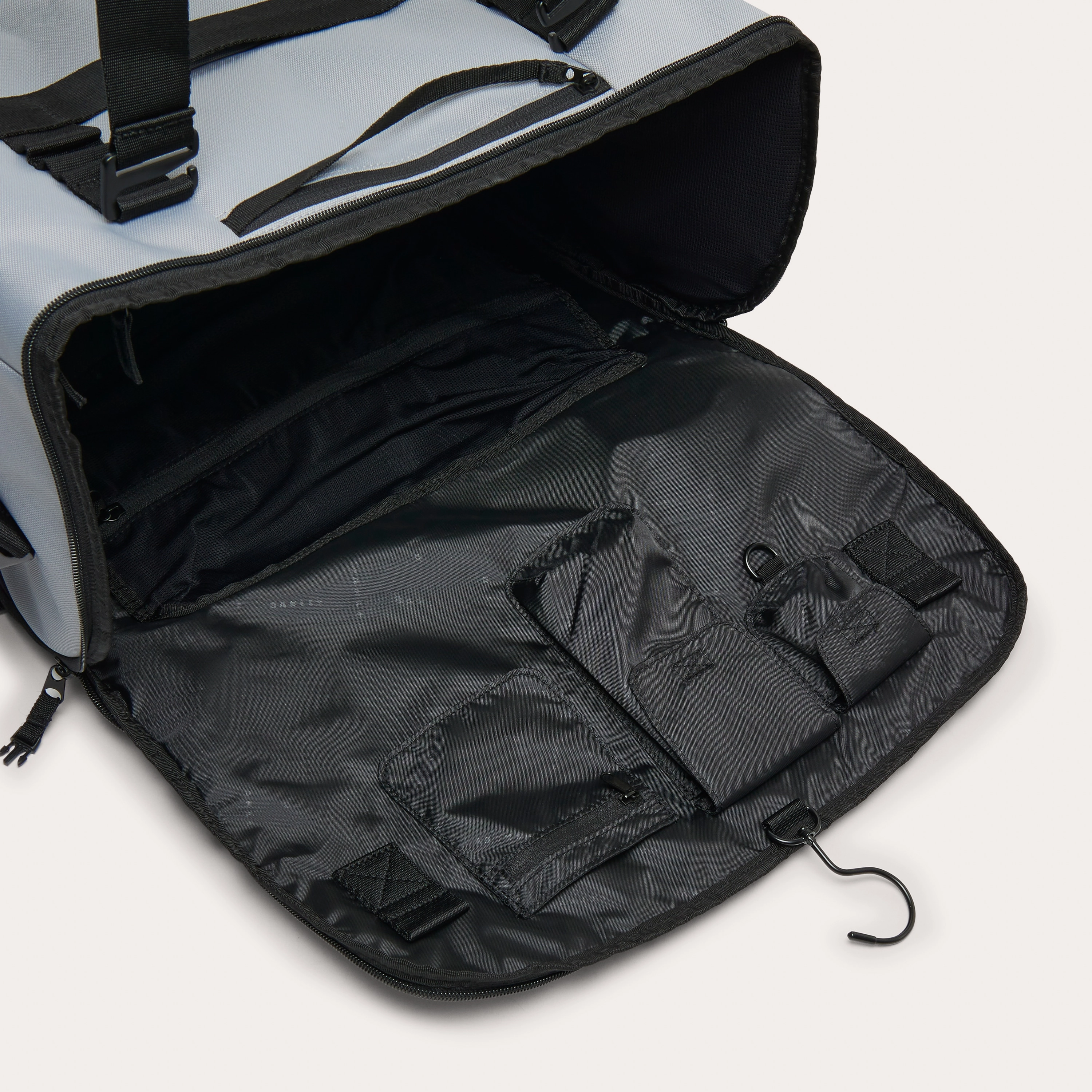 Oakley - Férfi sporttáska