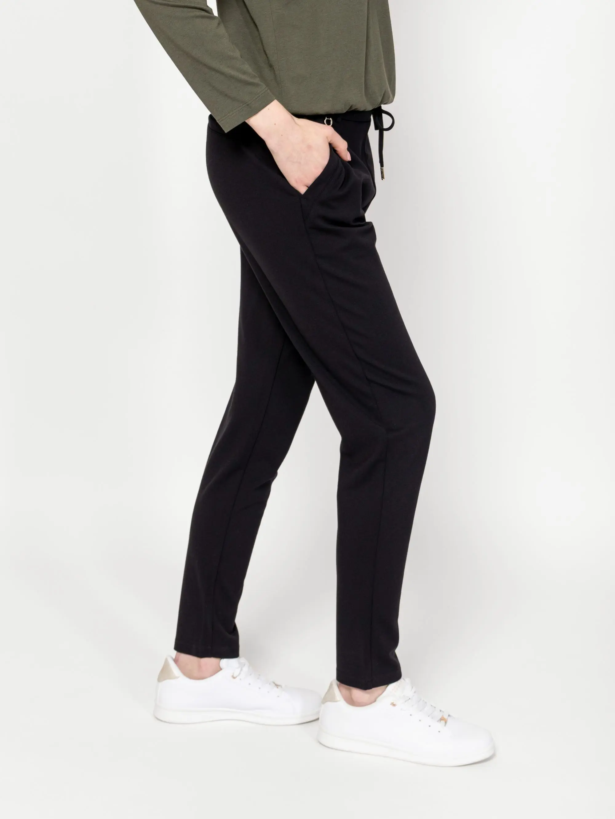 Heavy Tools - ZAMORKAS26 / BLACK - Női melegítő nadrág