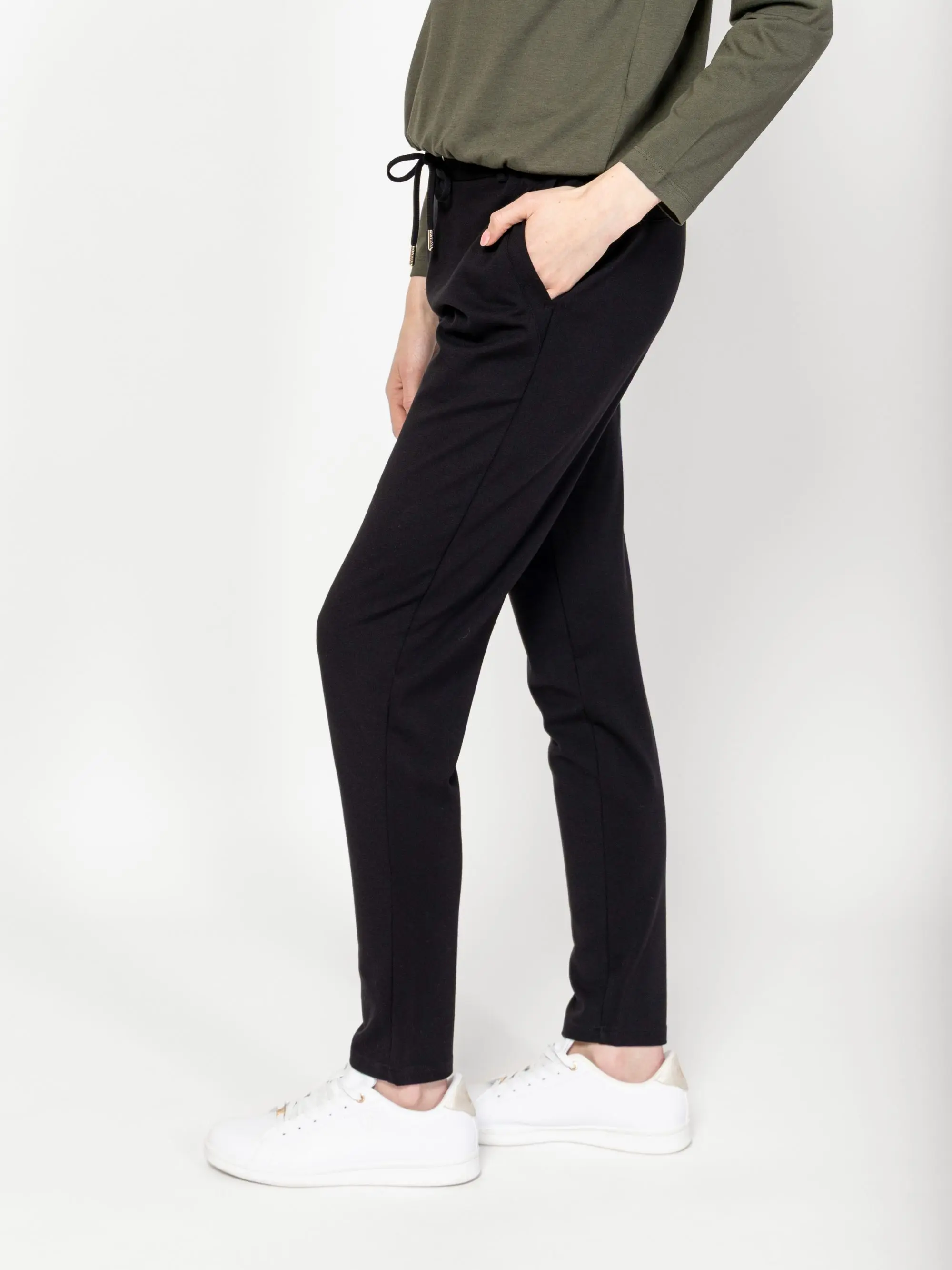 Heavy Tools - ZAMORKAS26 / BLACK - Női melegítő nadrág