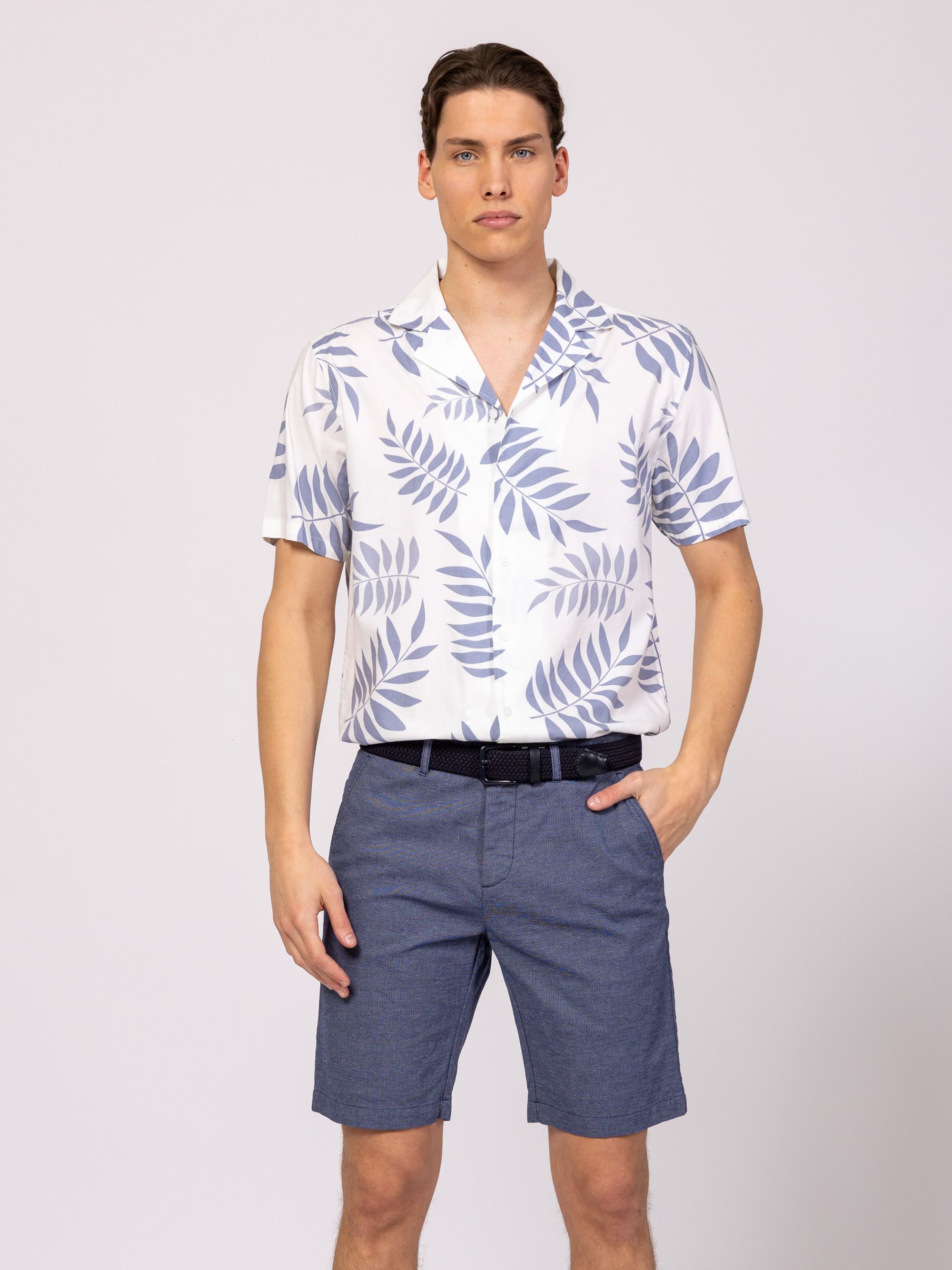 Heavy Tools - WALKER / SHADOW - Elegáns Férfi rövidnadrág