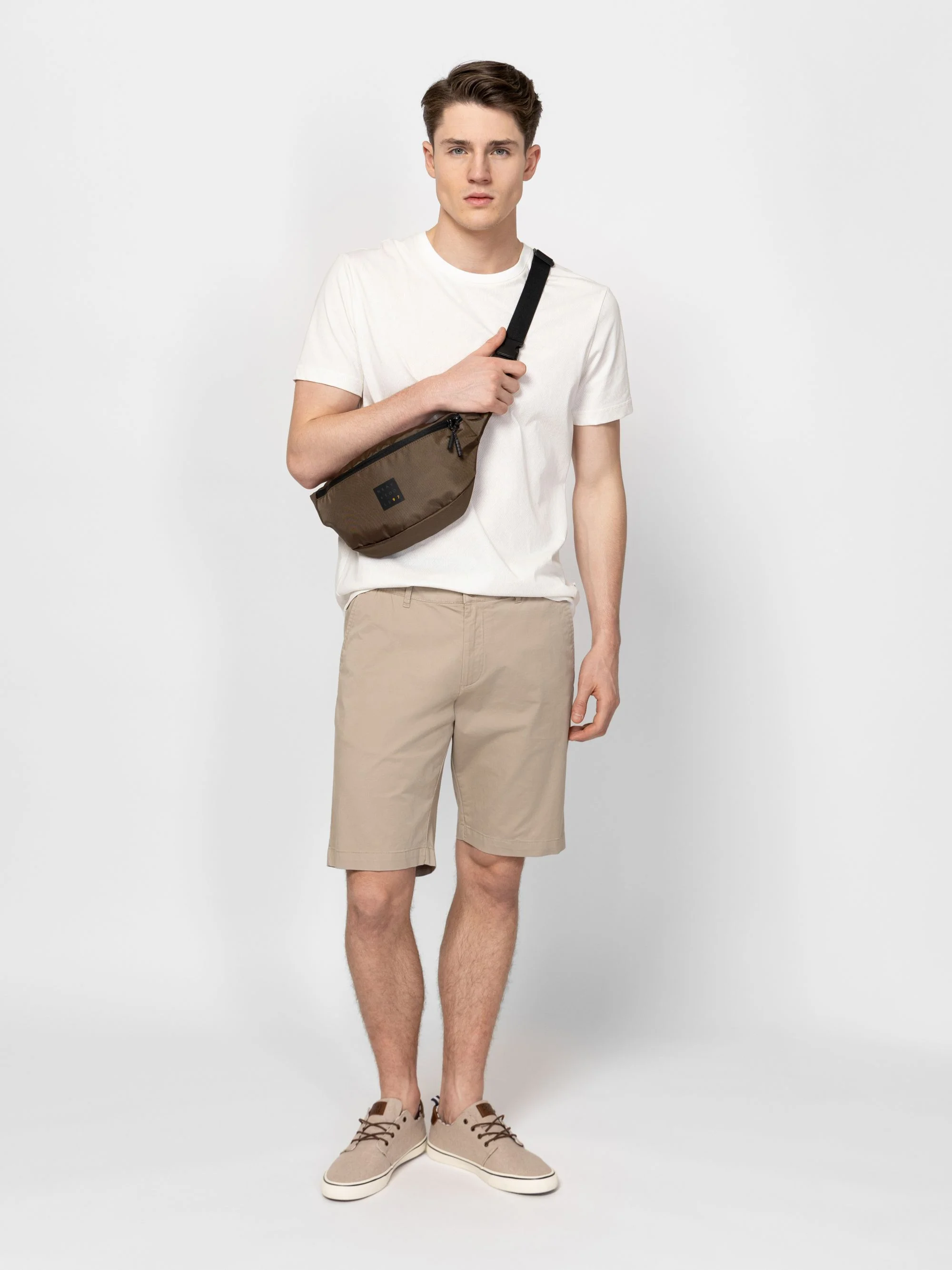 Heavy Tools - WALLNUT / BEIGE - Elegáns Férfi rövidnadrág