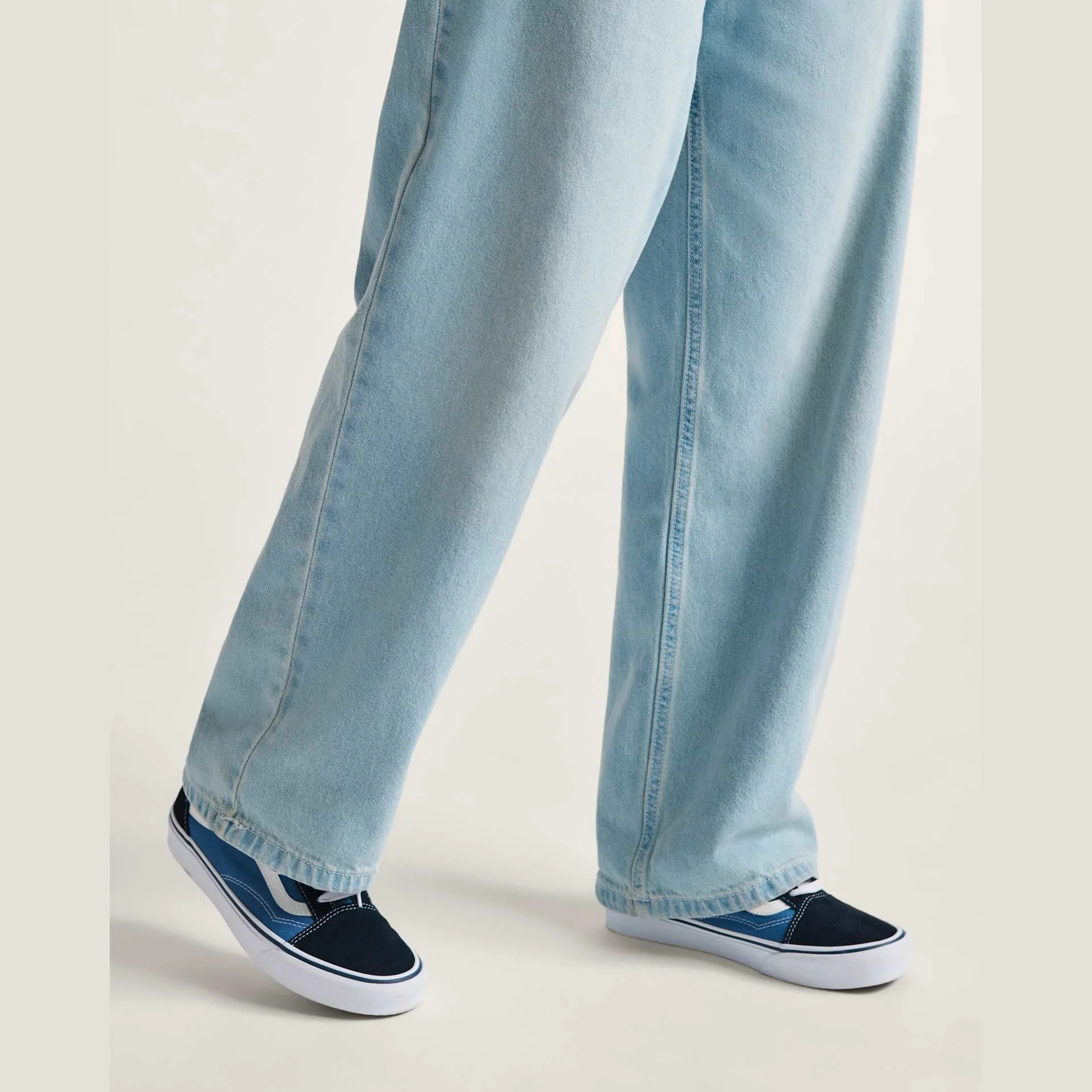 Vans - UA Old Skool - Bőr Sneaker Uniszex utcai cipő